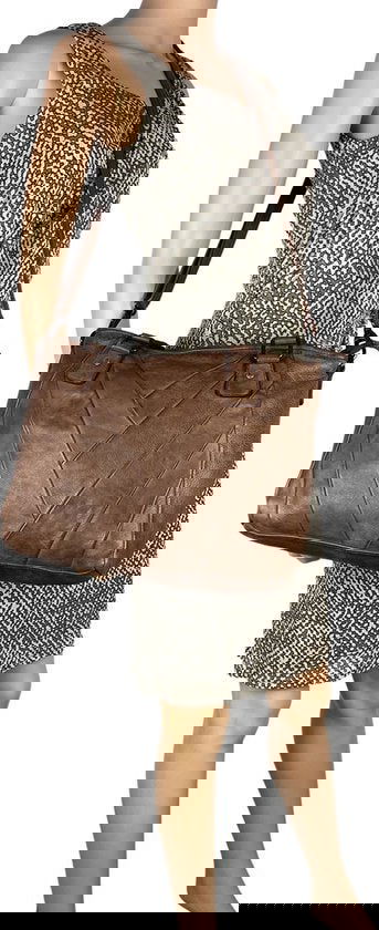 Arrigo Dames Schoudertas en Handtas van Gewassen Leer in Bruin - Arrigo.nl