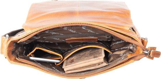 Cognac schoudertas leer met een overslag klep en twee magneetsluitingen - Arrigo Leather Goods