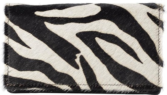 Cognackleurige leren damesportemonnee met anti-skim bescherming en zebra-dierenprint - Arrigo.nl