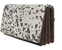 Donkerbruine damesportemonnee met vacht en anti-skim bescherming - Arrigo.nl