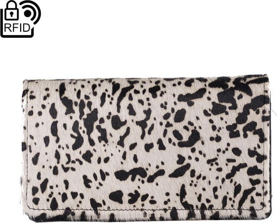 Donkerbruine damesportemonnee met vacht en anti-skim bescherming - Arrigo.nl