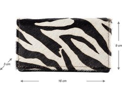 Donkerbruine leren damesportemonnee met dierenprint en anti-skim bescherming - Arrigo.nl