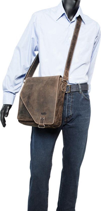 Donkerbruine schoudertas leer met een overslag klep en twee magneetsluitingen - Arrigo.nl