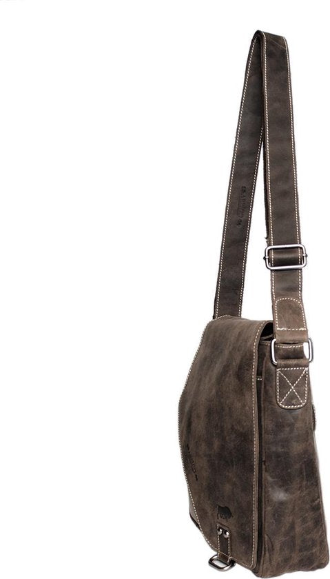 Donkerbruine schoudertas leer met een overslag klep en twee magneetsluitingen - Arrigo.nl