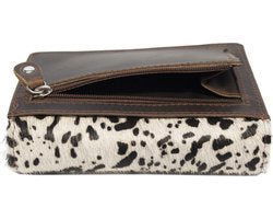 Kleine damesportemonnee van lichtbruin leer met vacht en anti-skim bescherming - Arrigo.nl