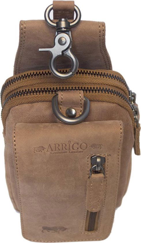 Riemtasje taupe kleurig leer leren heuptas lederen fanny pack festivaltasje - Arrigo.nl