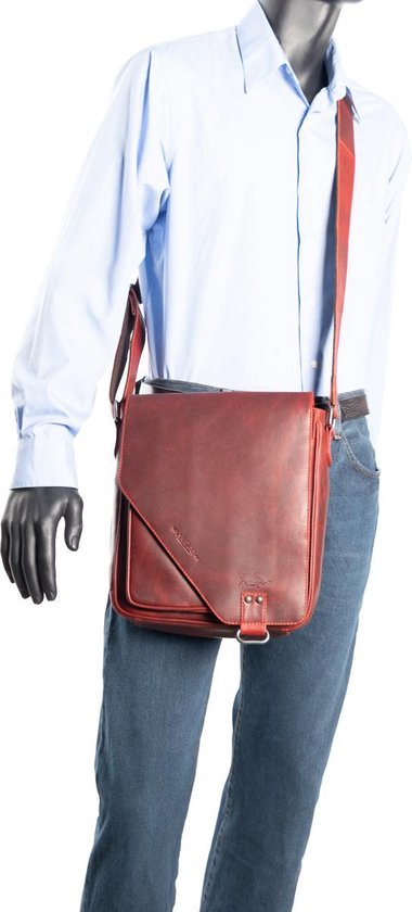 Rode schoudertas leer met een overslag klep en twee magneetsluitingen - Arrigo Leather Goods