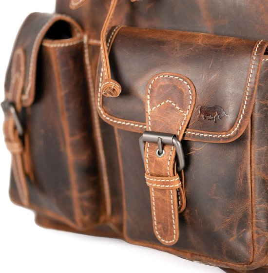 Rugzak van naturel buffelleer deze ruime rugtas heeft genoeg ruimte - Arrigo Leather Goods