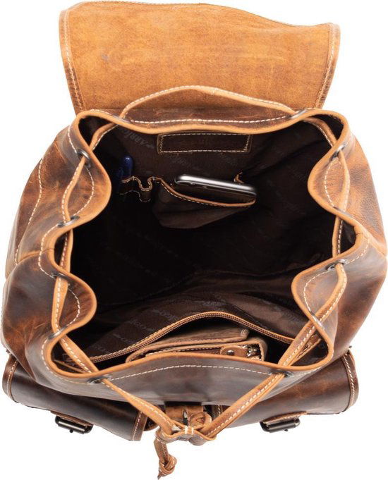 Rugzak van naturel buffelleer deze ruime rugtas heeft genoeg ruimte - Arrigo Leather Goods
