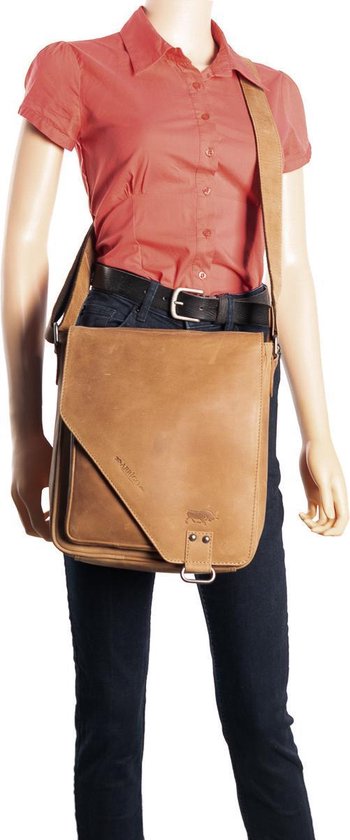 Schoudertas echt leder in de kleur taupe met een overslag - Arrigo Leather Goods