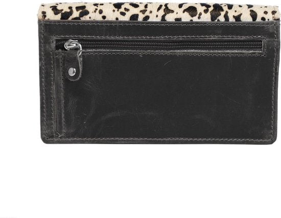 Zwarte damesportemonnee met vacht en anti-skim bescherming in witte zwarte panterprint - Arrigo.nl
