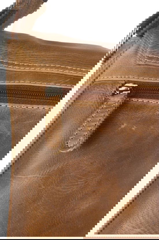 werktas crossbody 15,6 inch lichtbruin - Arrigo Leather Goods