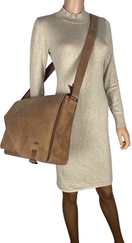 werktas crossbody 15,6 inch taupe - Arrigo Leather Goods