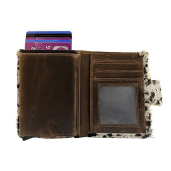 Leren mini wallet lichtbruin met dierenprint en cardprotector - Arrigo.nl